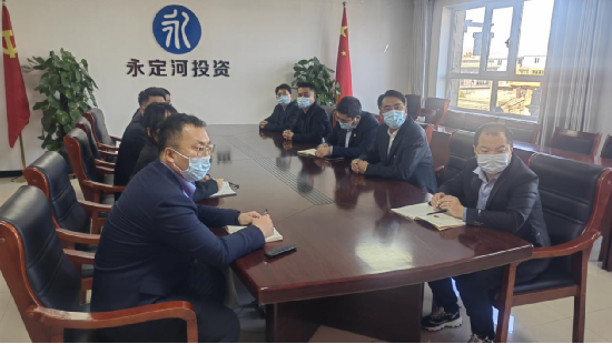 伟德国际1949官网投资（浑源）生态发展有限公司组织收听收看党的二十大开幕盛况